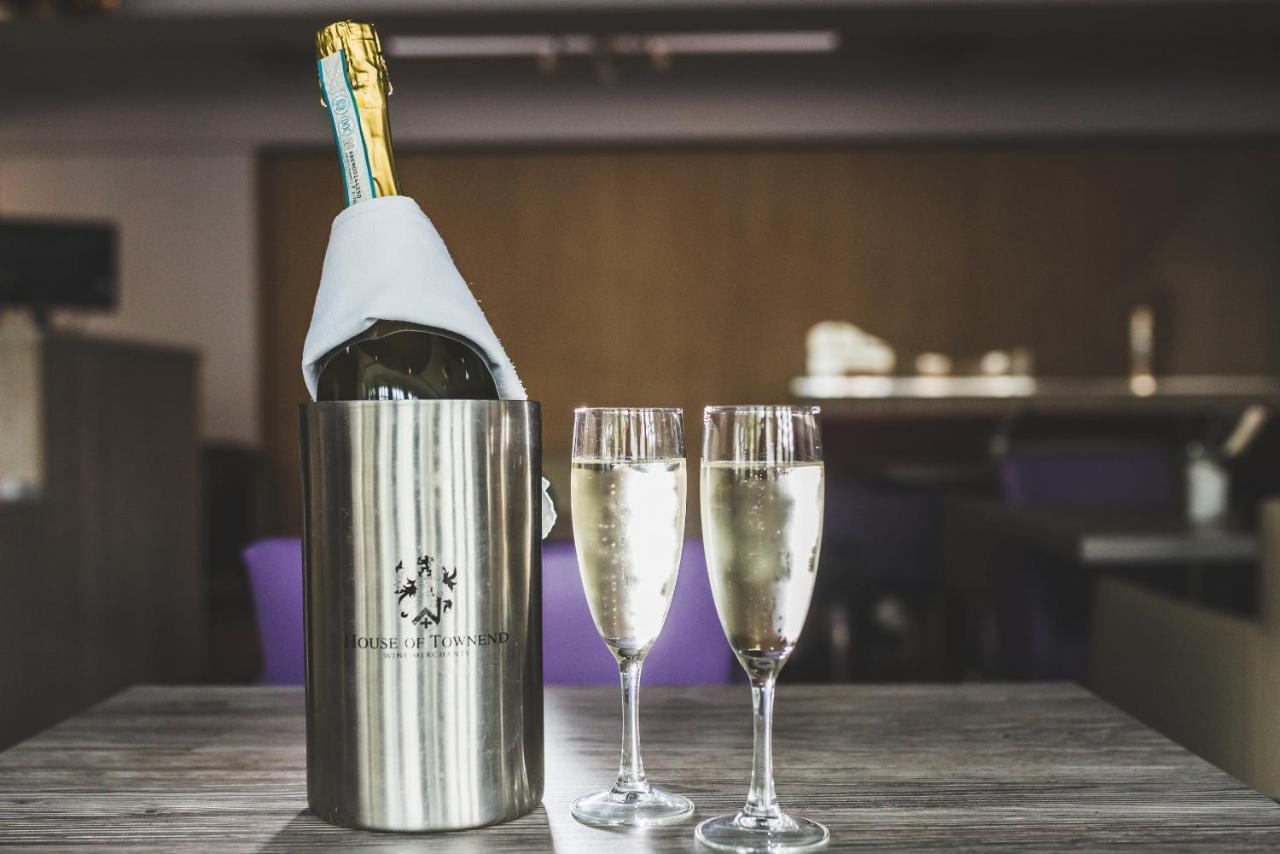 皇后大门酒店 彼得伯勒 外观 照片